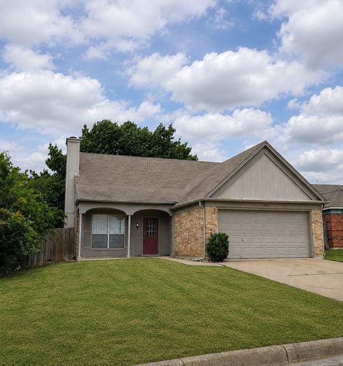 3921 Huckleberry Dr, Fort Worth, TX, 76137-1015 | Card Image