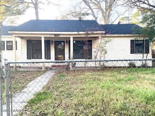 607 Ashton St, New Iberia, LA, 70563-1811 | Card Image