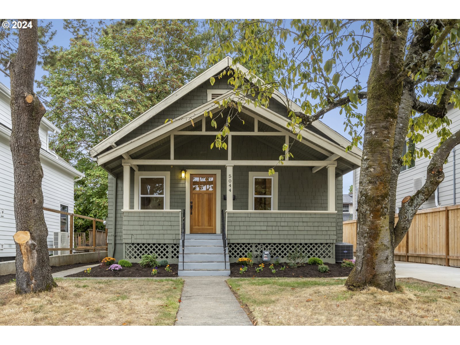 14th Ave, Portland, OR 97211