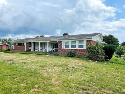 635 Country Club Dr, Wytheville, VA, 24382-1306 | Card Image