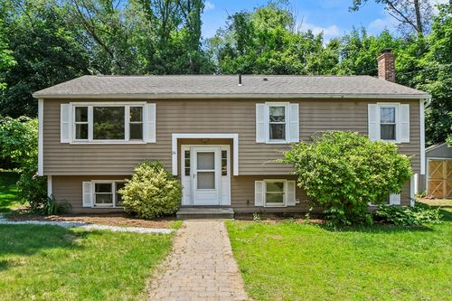 24 Lynn Ln, Southbridge, MA, 01550-3050 | Card Image
