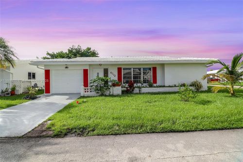 6712 Nw 73rd St, Tamarac, FL, 33321-5459 | Card Image