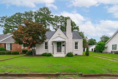 602 W Main St, Benson, NC, 27504-1354 | Card Image