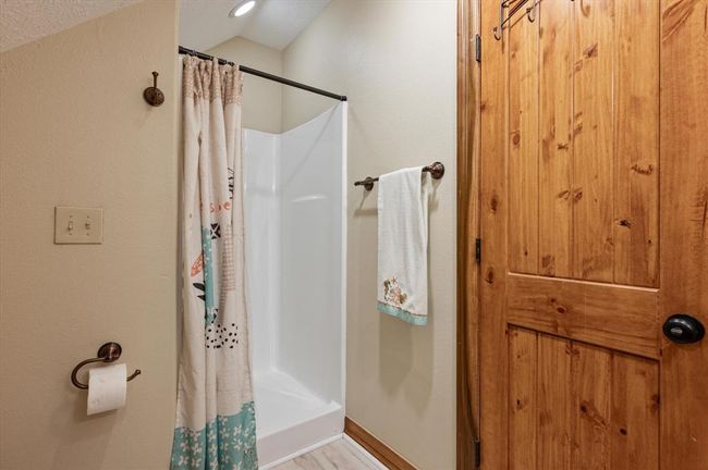 2757 Gulfview Ln, House other with 3 bedrooms, 3 bathrooms and 1 parking in Crystal Beach TX | Image 35
