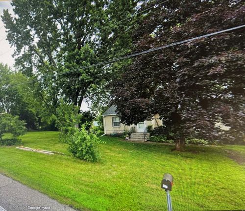 571 County Road E W, Saint Paul, MN, 55126-7006 | Card Image