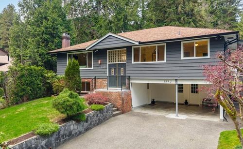 1392 Chamberlain Dr, North Vancouver, BC, V7K1P6 | Card Image