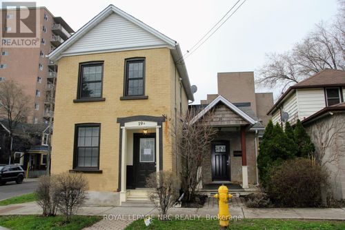 19 Court Street, St. Catharines (Downtown), ON, L2R4R5 | Card Image