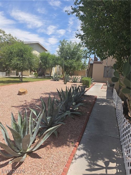 3-3204 N Michael Way, Las Vegas, NV, 89108-4963 | Card Image