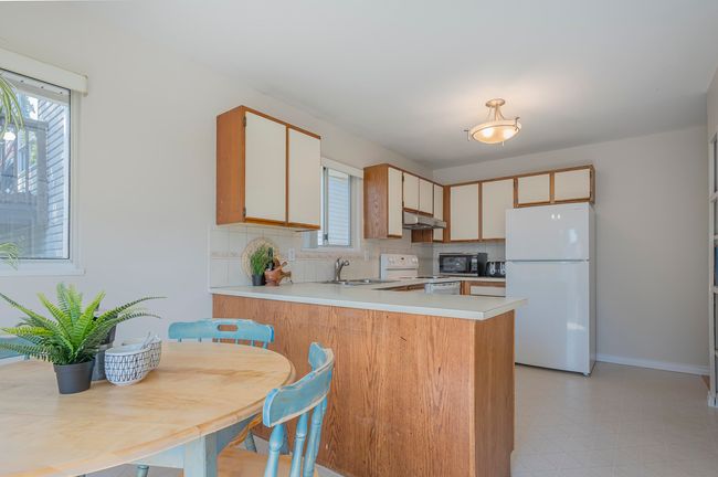 20294 116 B Ave, House other with 3 bedrooms, 2 bathrooms and 4 parking in Maple Ridge BC | Image 13