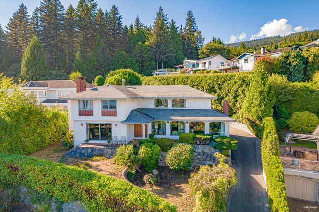 1373 Camwell Drive, House other with 7 bedrooms, 4 bathrooms and 6 parking in West Vancouver BC | Image 4