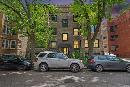 g-857 W Ainslie St, Chicago, IL, 60640-3952 | Card Image
