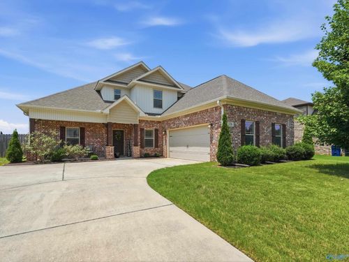 106 Ivy Vine Dr, Toney, AL, 35773-4501 | Card Image