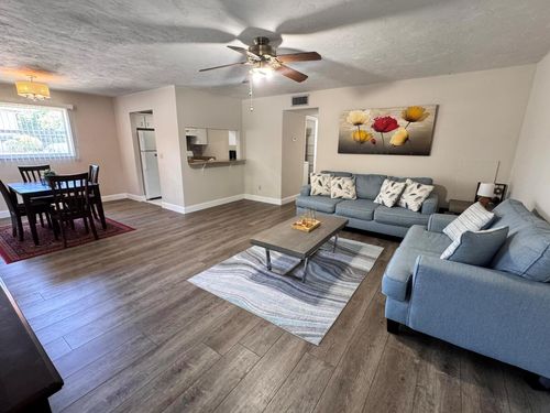 apt-j1-3124 Us Highway 441 Se, Okeechobee, FL, 34974-6873 | Card Image