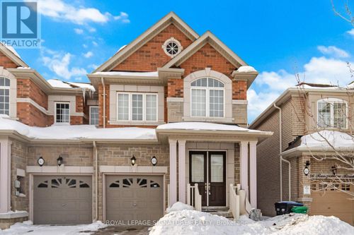 44 Rangemore Rd, Brampton, ON, L7A4V8 | Card Image
