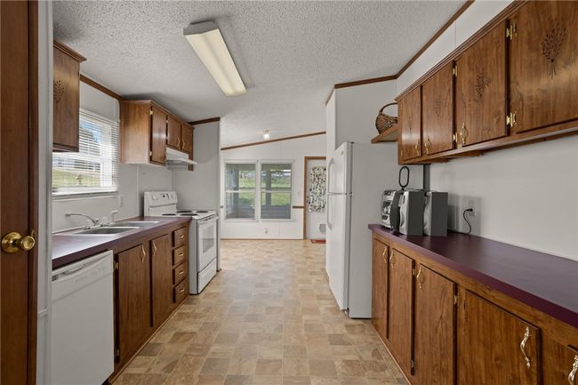 401 Walnut Crest Ct, House other with 4 bedrooms, 2 bathrooms and null parking in Fountain Inn SC | Image 8