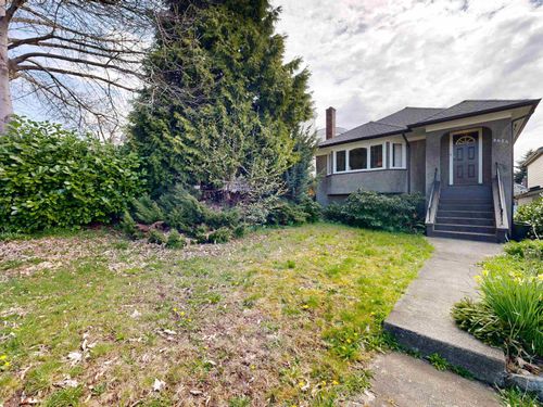 3624 Cambridge Street, Vancouver, BC, V5K1M6 | Card Image