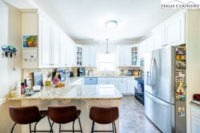 Kitchen | Image 13