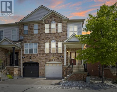 71 Seed House Lane, Georgetown, ON, L7G6K4 | Card Image