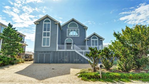 939 Dune Rd, Westhampton Beach, NY, 11978-2950 | Card Image