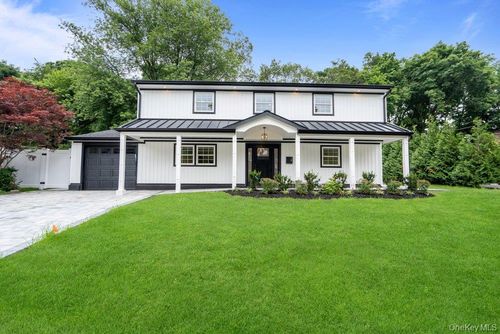 12 E Park Dr, Old Bethpage, NY, 11804-1608 | Card Image