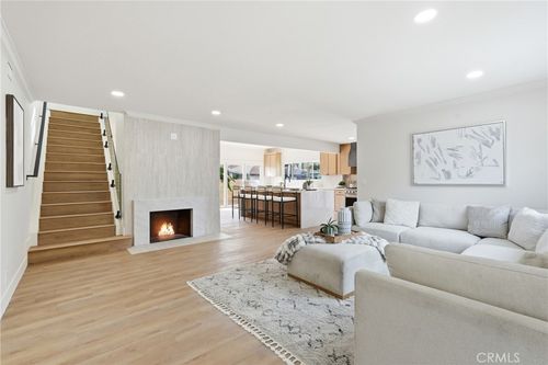 3675 Palo Verde Ave, Long Beach, CA, 90808-2802 | Card Image