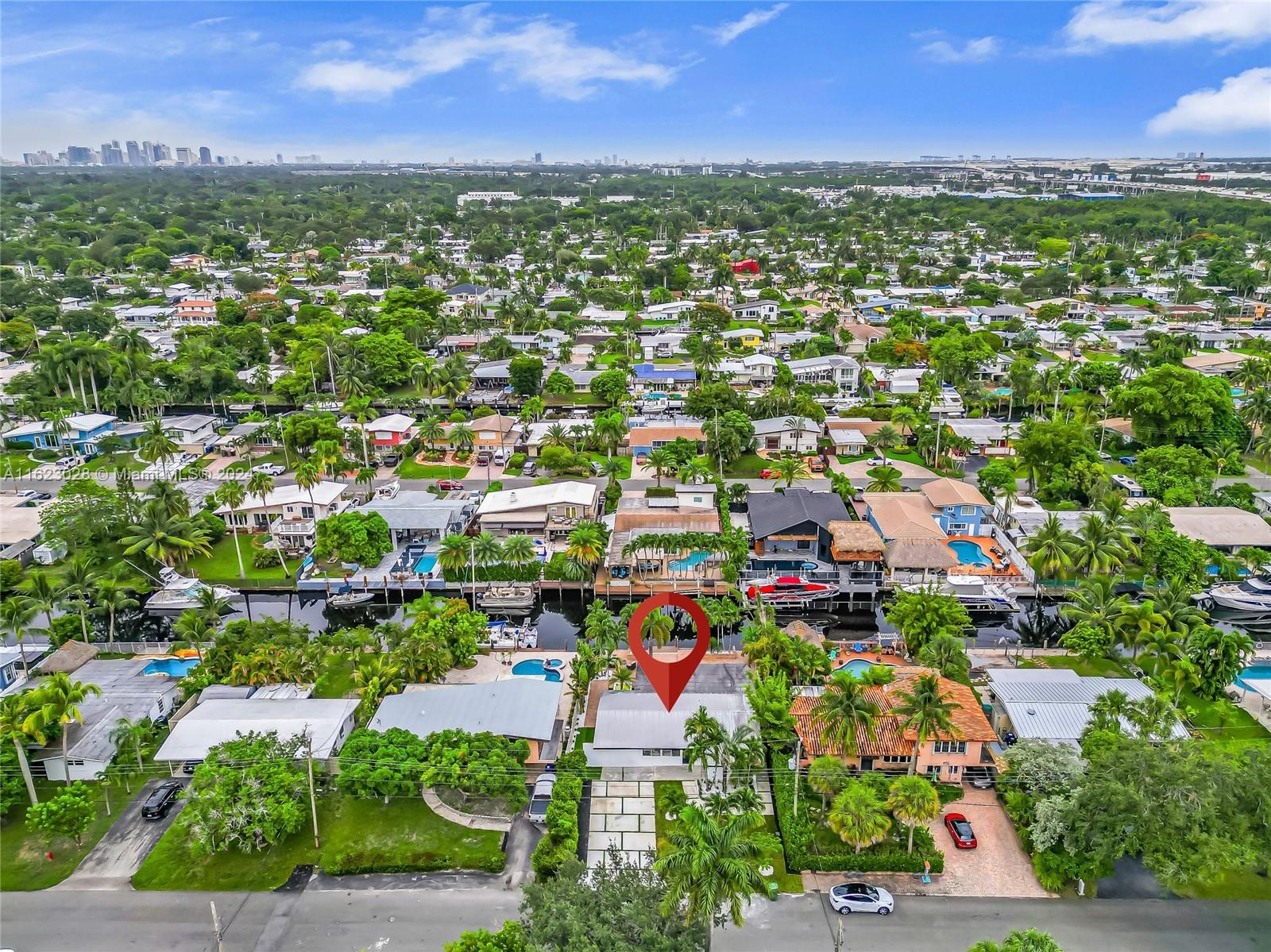 Sugarloaf Ln, Fort Lauderdale, FL 33312