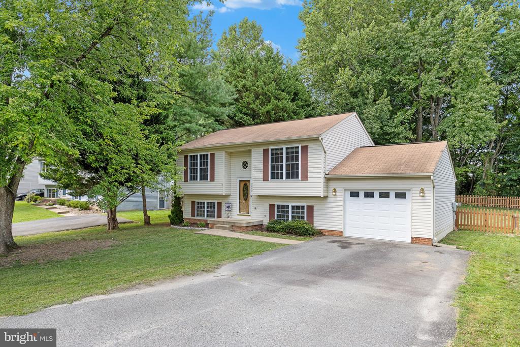 Stone Crossing Dr, Fredericksburg, VA 22407