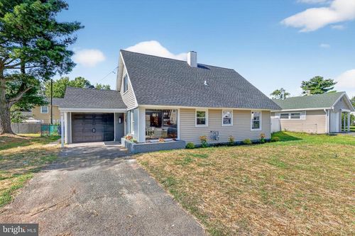 26 Buttercup Ln, Willingboro, NJ, 08046-1523 | Card Image