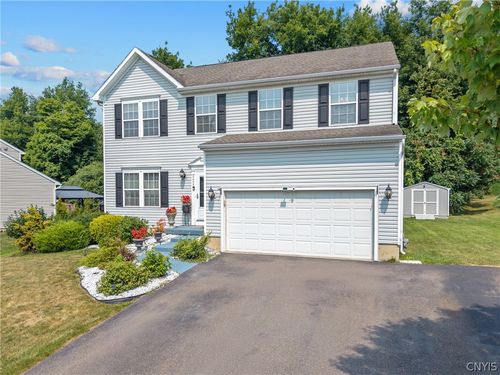 5455 Lucknow Dr, Clay, NY, 13041-9705 | Card Image