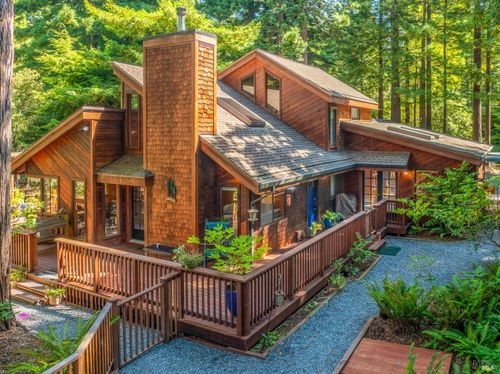 17451 Redwood Springs Dr, Fort Bragg, CA, 95437-7724 | Card Image