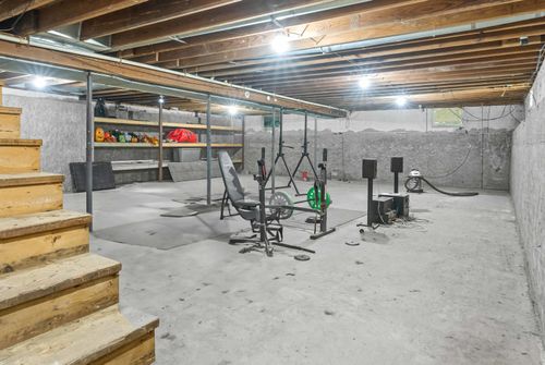 16718 E 400 North Rd, Heyworth, IL, 61745-9041 | Card Image