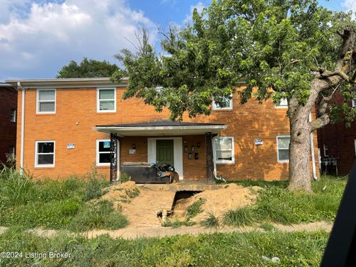 3525 Georgetown Pl, Louisville, KY, 40215-1620 | Card Image