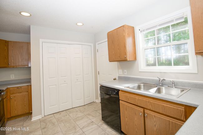 195 Woodgreen Dr, House other with 3 bedrooms, 2 bathrooms and null parking in Aberdeen NC | Image 9
