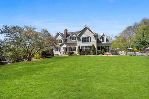 33 Van Rensselaer Rd, Katonah, NY, 10536-3200 | Card Image