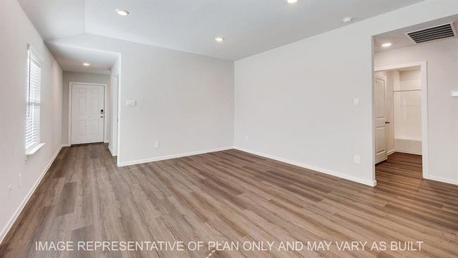 877 Kickapoo Ln, House other with 3 bedrooms, 2 bathrooms and 2 parking in College Station TX | Image 9