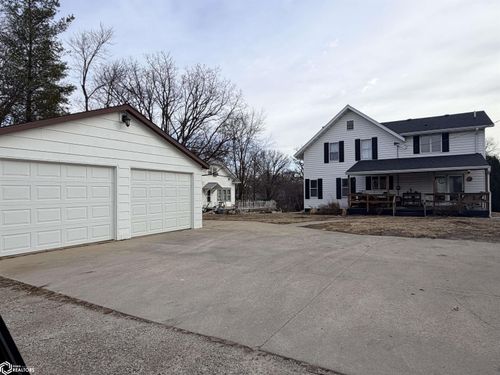 102 Forest Dr, Fairfield, IA, 52556-3030 | Card Image