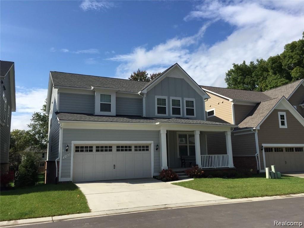 Tremont Ln, Franklin, MI 48025