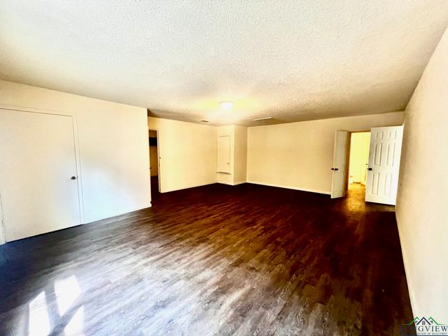 204 Cedarcrest Dr, House other with 4 bedrooms, 2 bathrooms and null parking in Marshall TX | Image 4