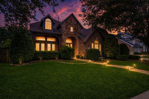 4261 Hunt Dr, Carrollton, TX, 75010-3201 | Card Image