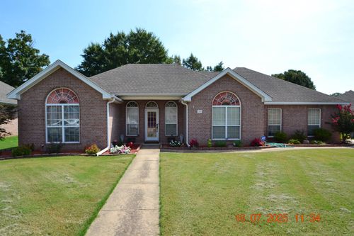 140 Obsidian Dr, Sherwood, AR, 72120-3738 | Card Image