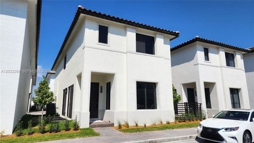 8119-8119 Nw 42nd St, Doral, FL, 33166-5883 | Card Image