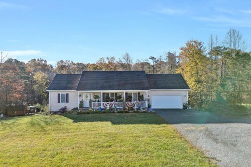 4348 Stewartsville Rd, Moneta, VA, 24121-4631 | Card Image