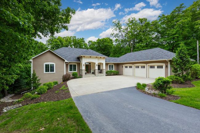 8580 Maple View Dr, House other with 4 bedrooms, 3 bathrooms and null parking in Cologne MN | Image 70