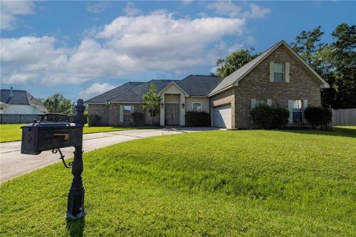 39729 Savannah Ct, Ponchatoula, LA, 70454-8163 | Card Image