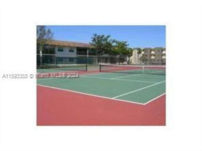 304 - 300 Berkley Rd, Condo with 2 bedrooms, 2 bathrooms and null parking in Hollywood FL | Image 23