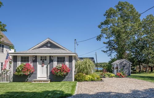 28 Osborne Ave, West Wareham, MA, 02576-1409 | Card Image