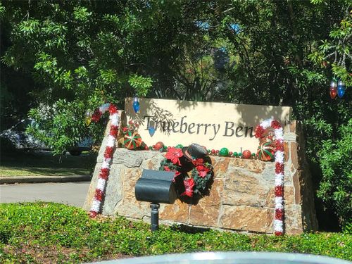 14 E Burberry Circle, The Woodlands, TX, 77384 | Card Image