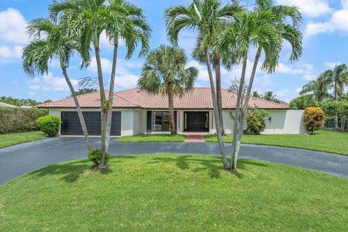 516 Muirfield Dr, Atlantis, FL, 33462-1208 | Card Image