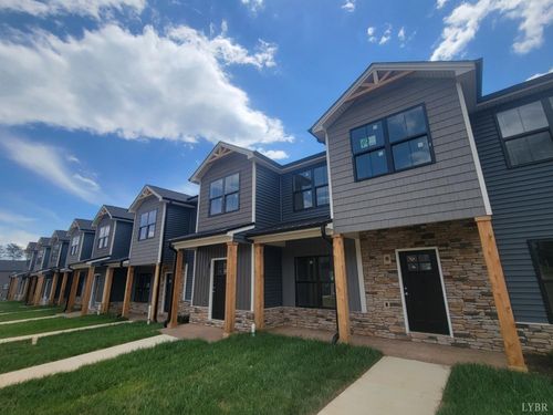 19 Villa Ct, Evington, VA, 24550-9501 | Card Image