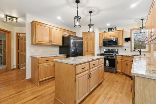 20929 Grafton Ave N, Forest Lake, MN, 55025-8011 | Card Image
